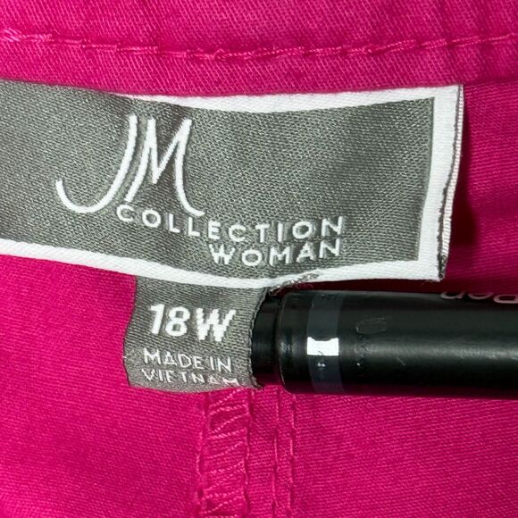 JM Collection Womens Capri Pants 18W Pink Comfort Stretch Tummy Control Barbie - Picture 3 of 13